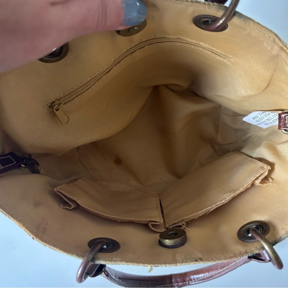 Woven double handle bucket bag - Picture 9 of 11